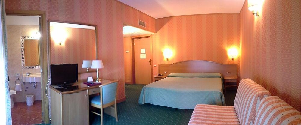Park Hotel Dei Massimi Rzym Zewnętrze zdjęcie