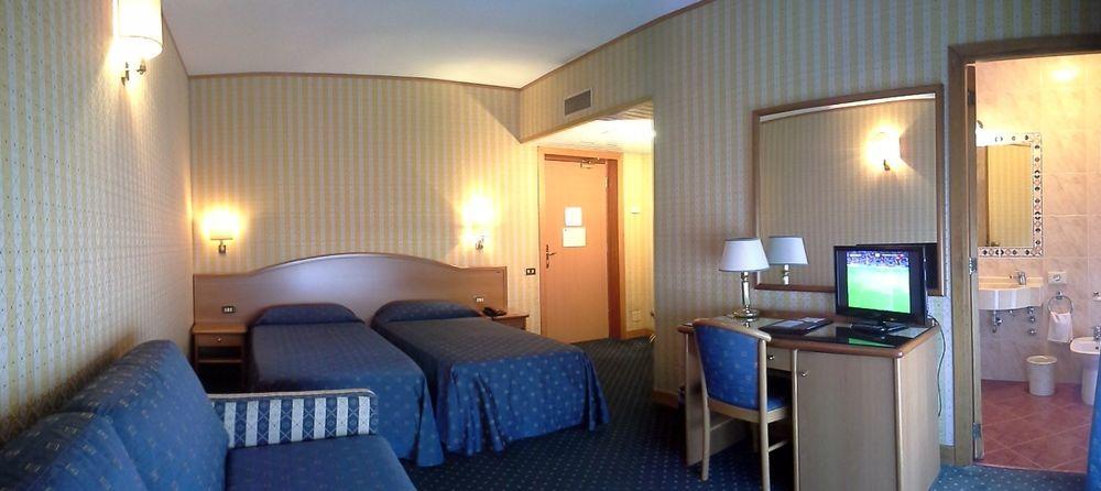 Park Hotel Dei Massimi Rzym Zewnętrze zdjęcie