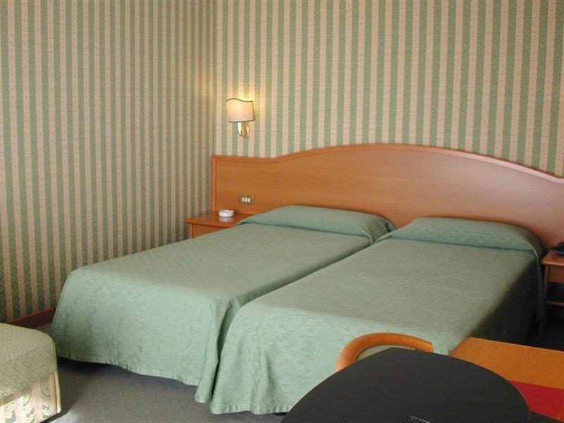 Park Hotel Dei Massimi Rzym Zewnętrze zdjęcie