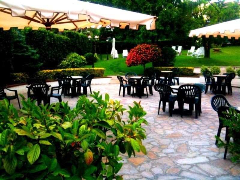 Park Hotel Dei Massimi Rzym Zewnętrze zdjęcie